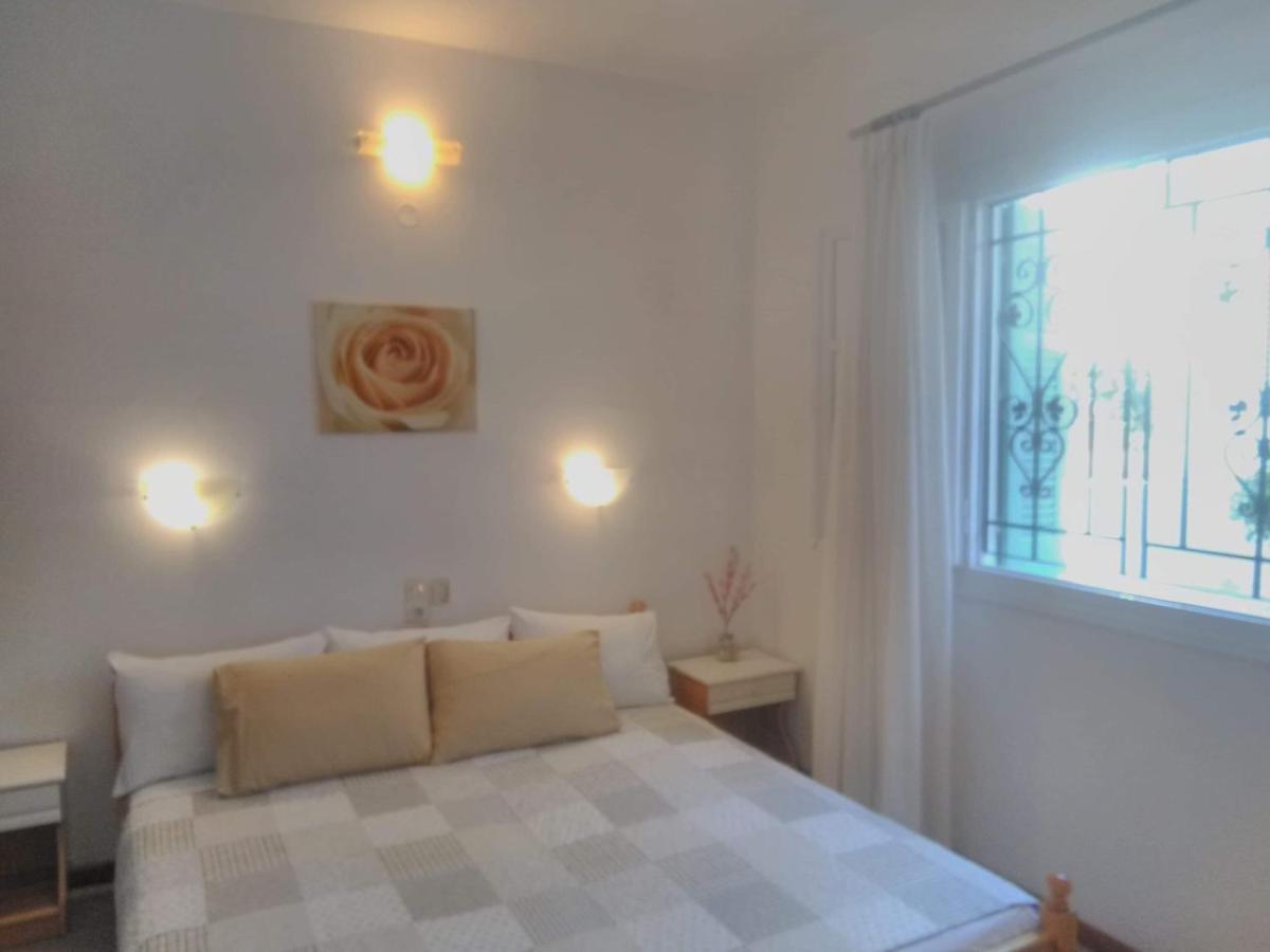 Pension Ververi Skiathos Exterior photo